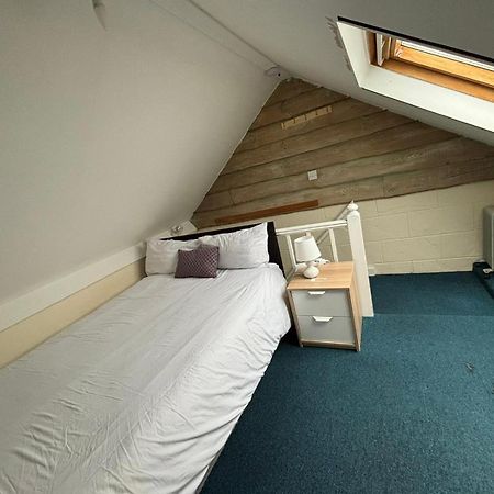 Hotel Shared House In Chakeshill Drive Bristol Exteriér fotografie